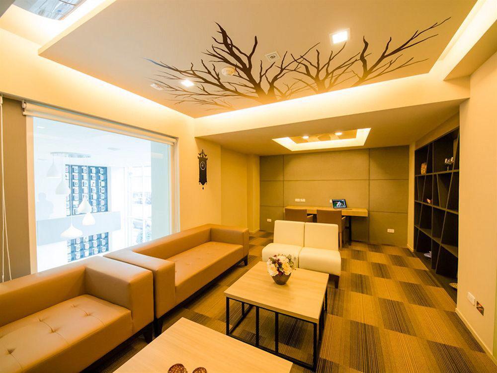 Myhotel Cmyk@Ratchada Bangkok Buitenkant foto